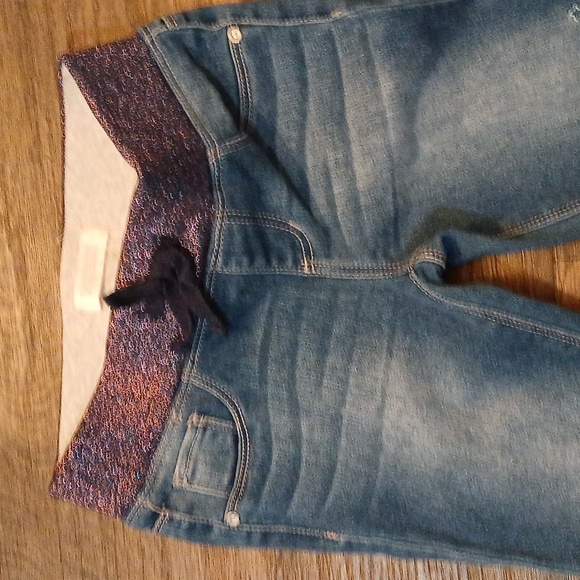 Squeeze Girls Unicorn Glitter Jeans. - Picture 3 of 9